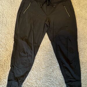 Women’s Athleta Black Jogger Pants